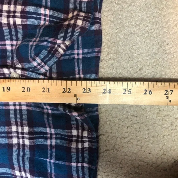 L.L. Bean Long Sleeve Plaid Flannel Size Large - Picture 7 of 8